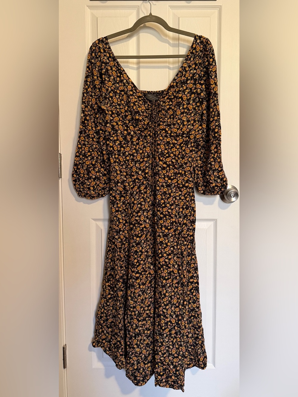 Dress Forum Feminine Romantic Floral Cottagecore Puff Sleeve Midi Dress Size M - Picture 2 of 6
